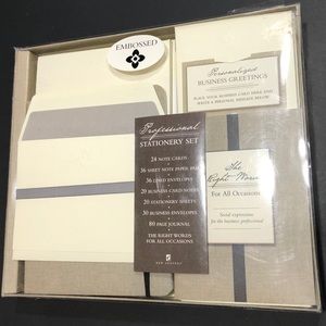 NWOT-Embossed Professional Stationery Set